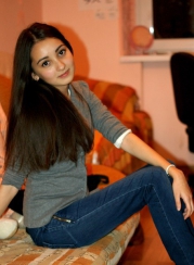 Nadia_Hess_280